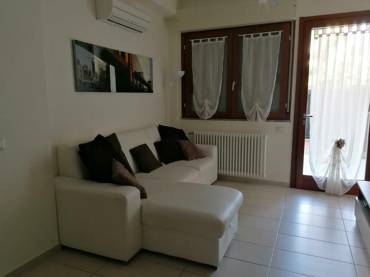 Appartamento Elegante Nuovissimo Quartu Sant'Elena Eksteriør billede